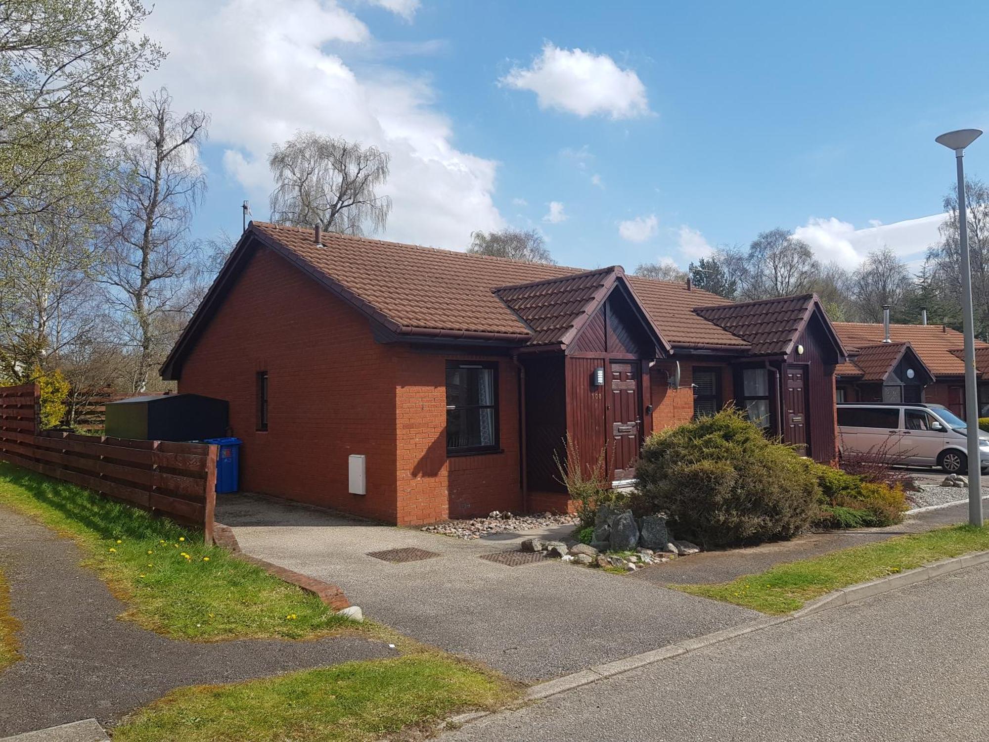 Orange Squirrel Lodge Aviemore Exterior foto